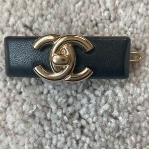 Chanel CC turnlock hair barrette with gold hardware